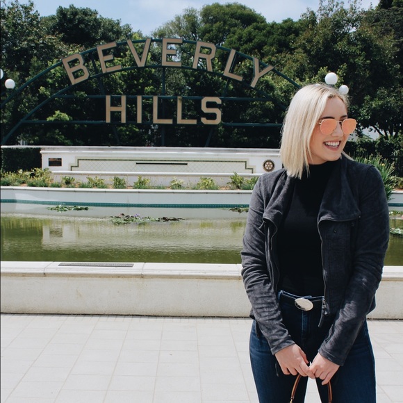 Meet your Posher, Juliette - Picture 1 of 1